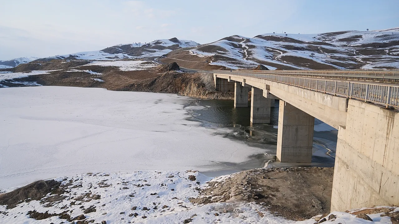 Alparslan Baraj Gölü Piknik Alanı