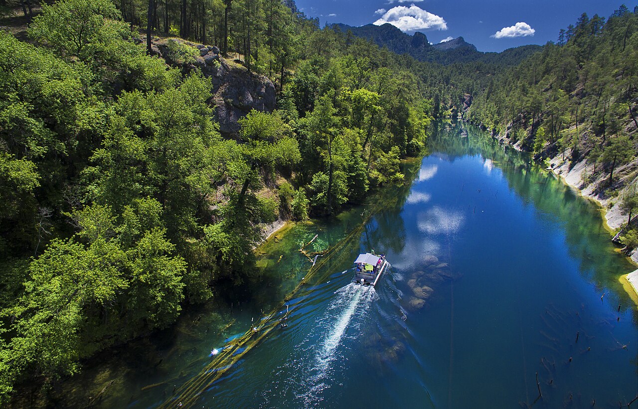 Bucak Karacaören Barajı Piknik Alanı