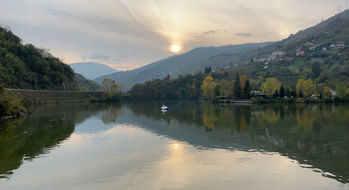 Sera Gölü Tabiat Parkı